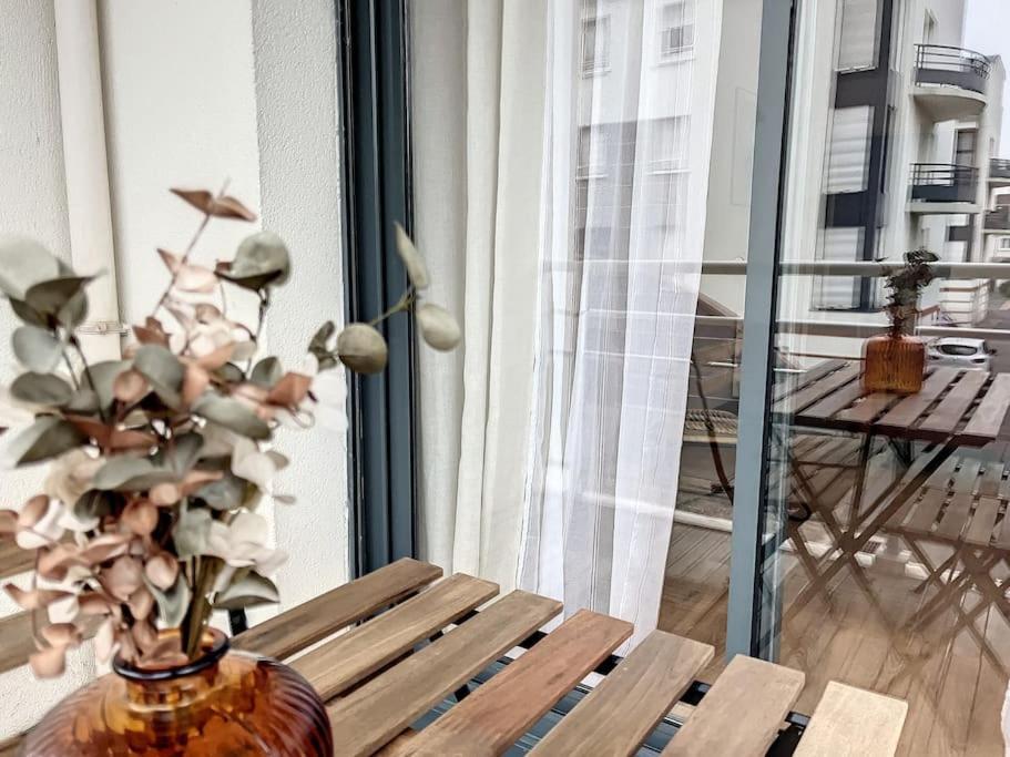 Ferienwohnung Le Julia - Neuf - Gare Et Garage Compiègne Exterior foto