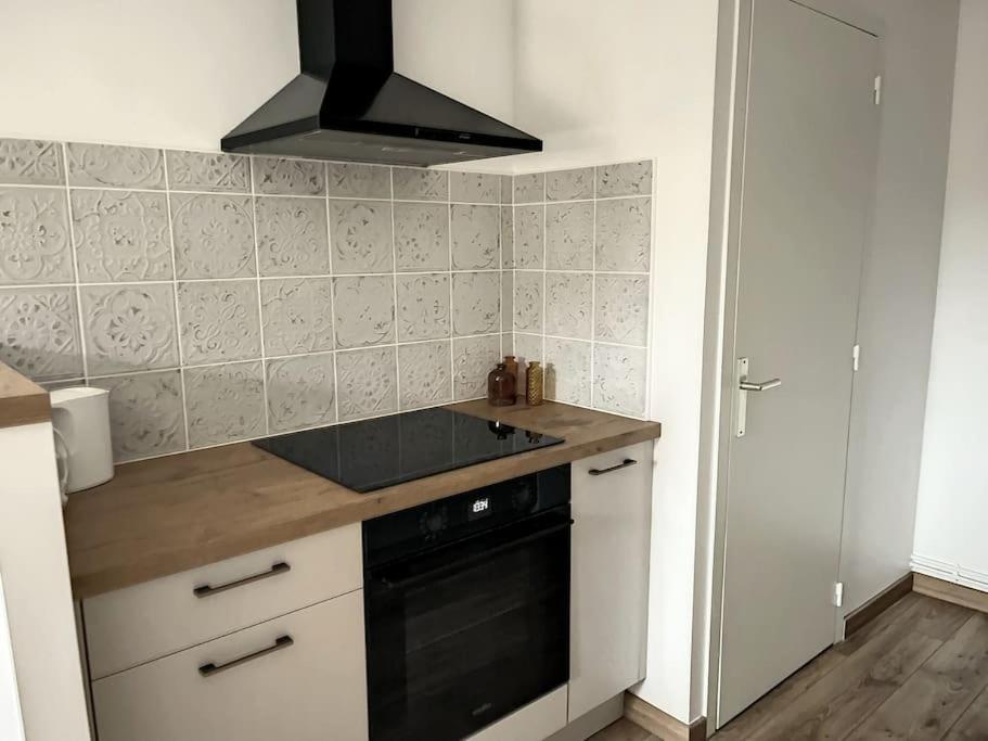 Ferienwohnung Le Julia - Neuf - Gare Et Garage Compiègne Exterior foto